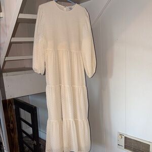 Elegant Cream Maxi Dress